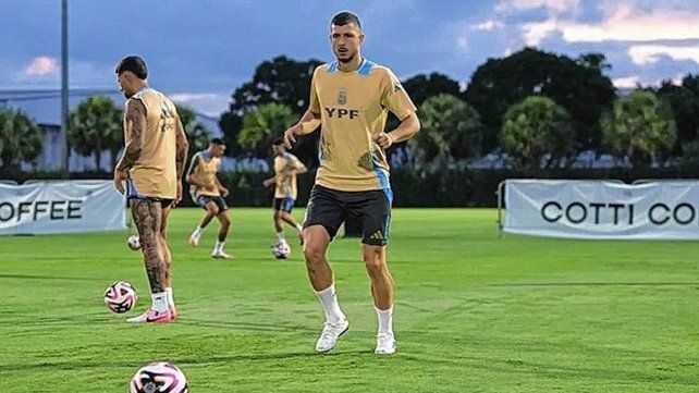 Alivio para Scaloni: dos jugadores de la Selección volvieron a entrenar a la par del grupo