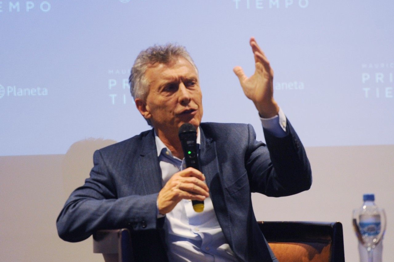 Mauricio Macri volvió al país y evalúa declarar en la causa por espionaje  en el ARA San Juan