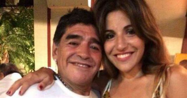 &nbsp;Todos los h... de p... esperando que la autopsia de mi papá tenga droga