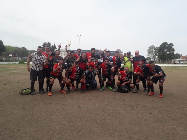Palermo le sacó el invicto a Sportivo Urquiza en el Senior.&nbsp;