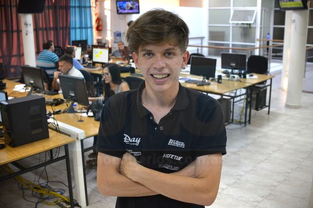 Exequiel Bastidas y su meta en el Turismo Pista C3.