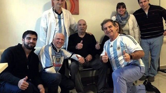 Internaron otra vez a Carlos Salvador Bilardo Internaron otra vez a Carlos Salvador Bilardo