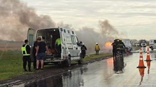 Tres mujeres fallecidas y un hombre herido grave por un choque frontal en la ruta 14
