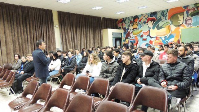 Con un acto programado para las 19 en el Aula Magna