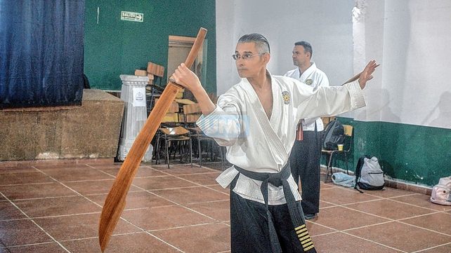 Los maestros de Paraná junto a Nicolás Moyano.