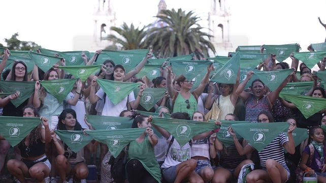 Los pañuelos verdes volvieron a la calle por el aborto legal