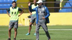 Cristian González está a días de hacer su debut oficial como DT de Central. Cristian González está a días de hacer su debut oficial como DT de Central.