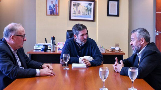 Elaboran el diseño curricular de la carrera de Guardaparque