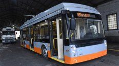 Los nuevos trolebuses arribaron esta tarde a Rosario provenientes de Rusia. Los nuevos trolebuses arribaron esta tarde a Rosario provenientes de Rusia.