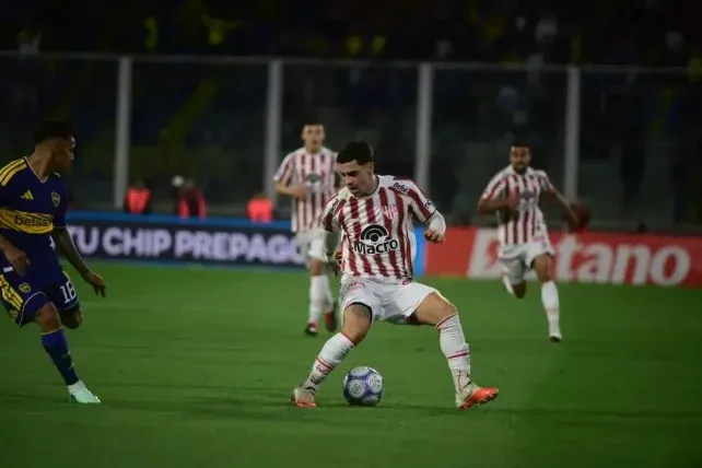 Boca empata con Instituto.