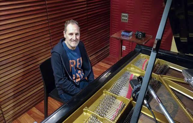 Pablo Socolsky. El músico grabó su primer CD con composiciones propias.