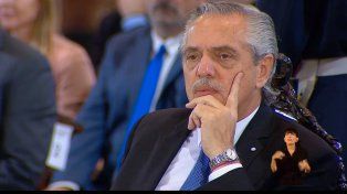 El presidente Alberto Fernández llamó hoy a construir una convivencia democrática en el país y ratificó el compromiso con los que menos tienen por parte de Gobierno nacional. Juntoa a su gabinete participó del Tedeum por la Revolución de Mayo&nbsp;