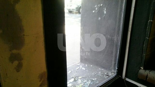 Robaron un bar y se llevaron hasta el whisky