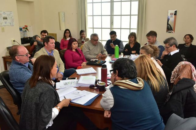 Complejo. Los distintos bloques se juegan las últimas cartas de cara a las necesidades de los usuarios.