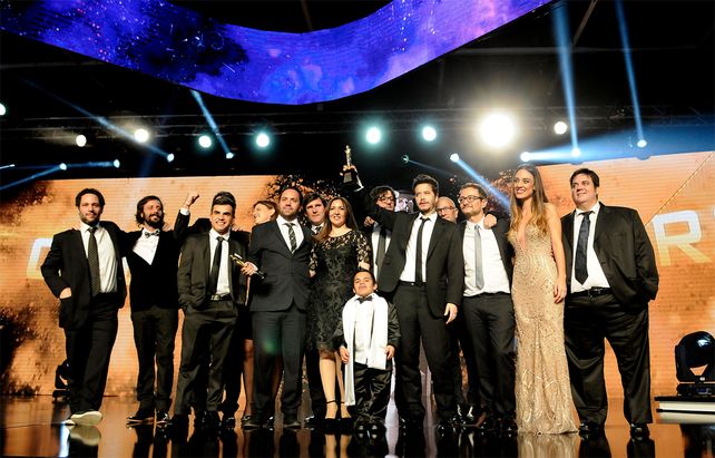 Elenco ganador. La serie de la TV Pública se alzó con el premio mayor de la jornada.