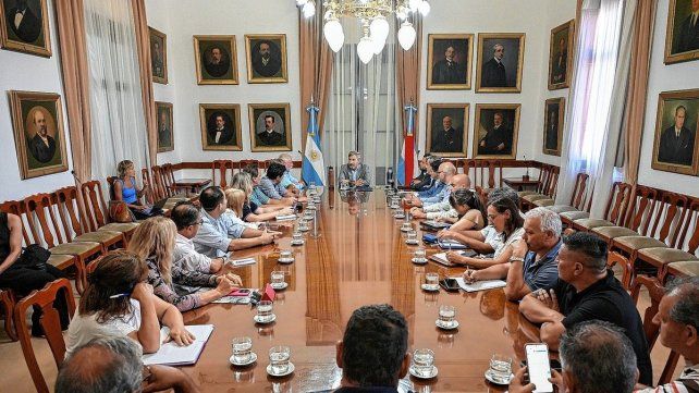El Gobierno inició el diálogo con sindicatos por la reforma de la Caja de Jubilaciones.