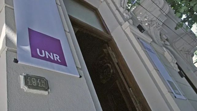 El palacio de Rectorado de la UNR
