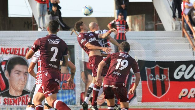 Todo el color de los partidos de Patronato y Atlético Paraná