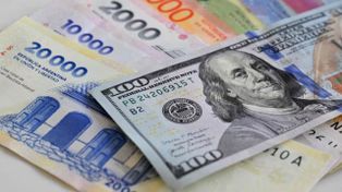 Sobran dólares y faltan pesos: el diagnóstico del gurú rosarino del blue sobre el mercado cambiario