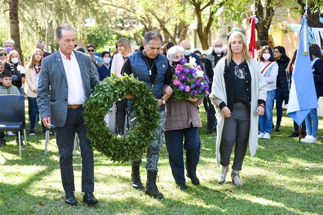 Emotivo acto en la plaza Soldado Desza: Malvinas está en el corazón de nuestro pueblo