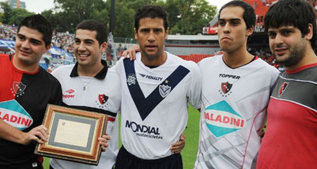 Newells: V&eacute;lez pidi&oacute; a Alayes y el Parque solicit&oacute; a cambio a Dom&iacute;nguez