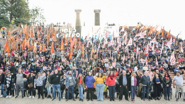 La precandidata a Gobernadora por el FIT-U