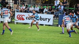 Tomás Cornejo debutó desde el vamos el sábado en el equipo rosarino. Se destacó y también aportó un try.