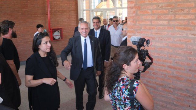 En la inauguración del ciclo lectivo, Fernández recordó a René Favaloro