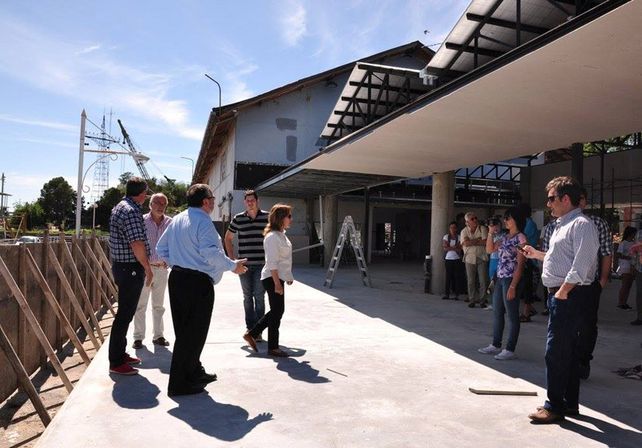 Osuna mostró los avances de la obra del complejo multieventos del puerto