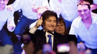 Presentaron un amparo judicial para suspender el decreto de Milei que habilitaba a espías a detenciones sin orden judicial