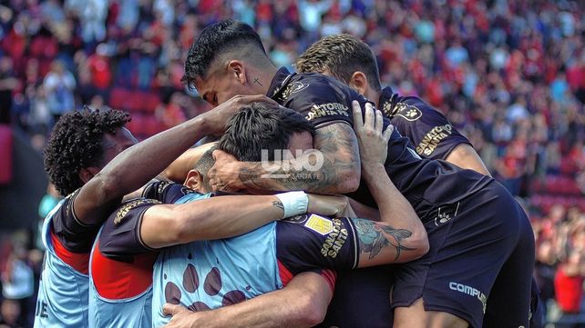Colón recibe a Atlético Tucumán