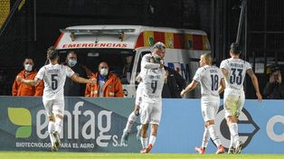 Para el olvido: Colón hizo todo mal y fue goleado por Independiente en Santa Fe