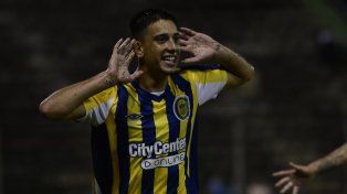 Sández viene de convertir un gol en el partido contra Racing. El sábado volverá a ser titular.