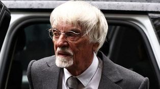 Bernie Ecclestone había negado las acusaciones, pero ahora las aceptó y fue condenado.