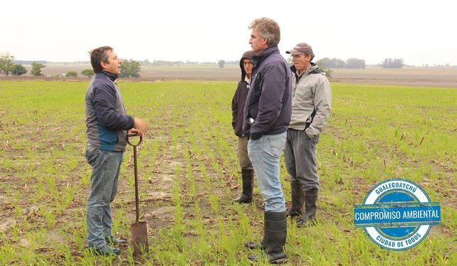 Eduardo Cerdá comenzó a trabajar este año en un campo de Gualeguaychú. Foto Dirección de Ambiente Gualeguaychú.&nbsp;