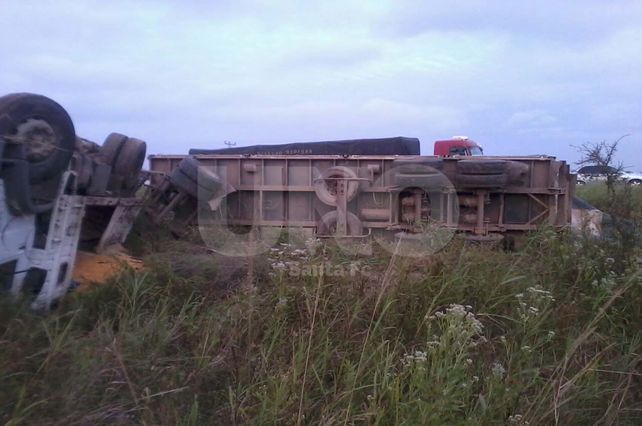 Murieron dos músicos del grupo Los Dinos en un choque frontal en San Cristobal