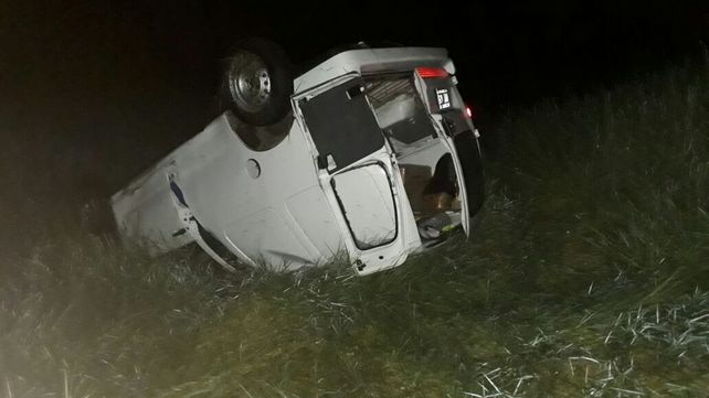 Paranaense derrapó y volcó en al Autovía Artigas