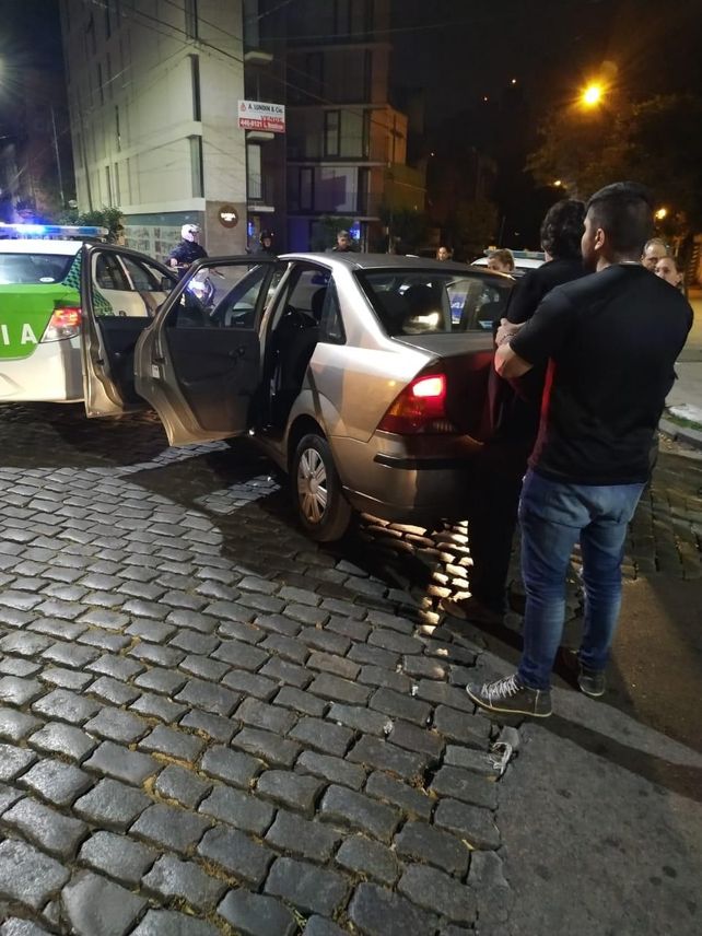 Atropelló a su novia tras una discusión y se fue a bailar