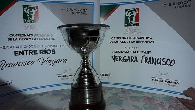 Un pizzero de Paraná representó a la provincia en un concurso nacional y ganó