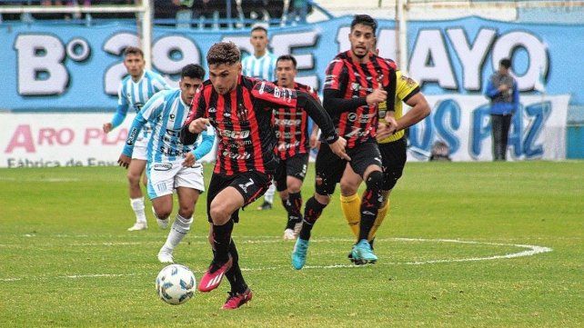 Franco Coronel tuvo una chance inmejorable al comienzo del partido