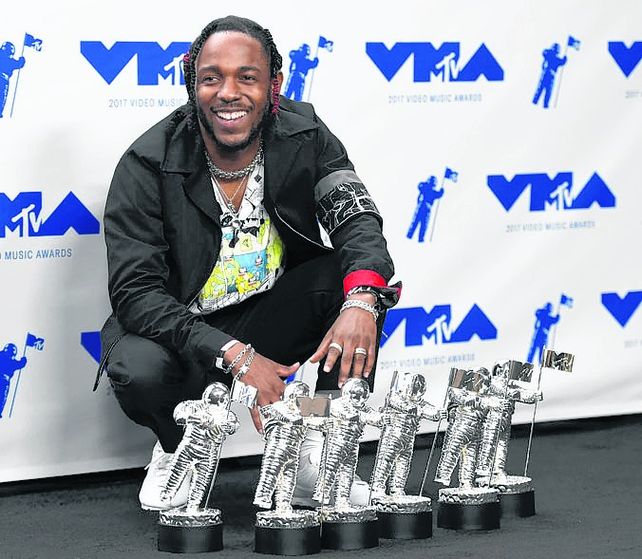 Sorpresa. El rapero Kendrick Lamar se coronó con seis premios MTV.