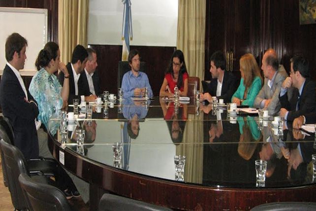 Diputados e intendentes santafesinos se reunieron con Augusto Costa