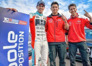 En Concordia Leonel Pernía se quedó con el uno en el TCR South America