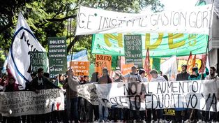 Transporte: estudiantes y docentes hicieron escuchar su reclamo