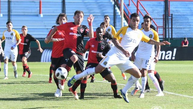 El Chaqueño Herrera anotó de taco en el clásico por Copa Argentina. Fue un partido bisagra para Central.