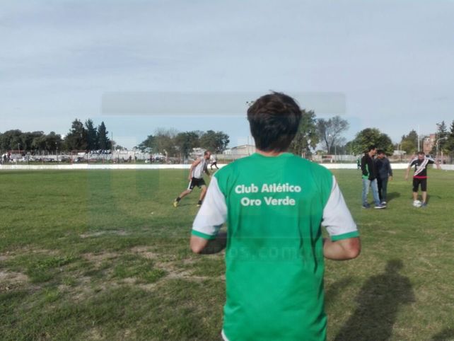 Para no perder el ritmo, Palermo y Oro Verde jugaron un amistoso