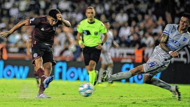 El partido entre Lanús y Godoy Cruz sufrió un retraso en cuanto al horario de inicio original.&nbsp;