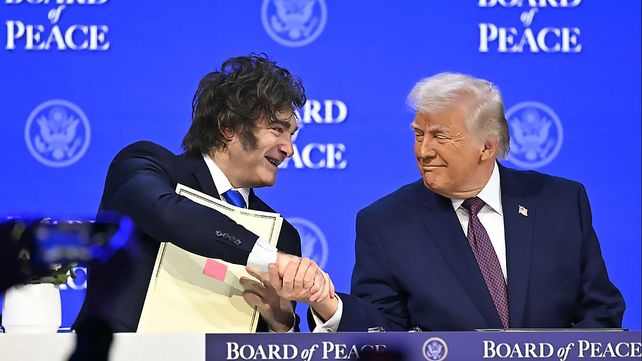 Revelan que Estados Unidos y Argentina negocian un acuerdo para que este país reciba a los inmigrantes deportados pro la gestión de Donald Trump&nbsp;