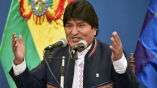 Evo dice que los bolivianos se vuelven a su país por la crisis argentina