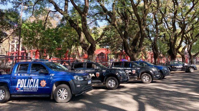 Unos 250 policías custodian distintos puntos de la ciudad por el clásico entre Newells y Central